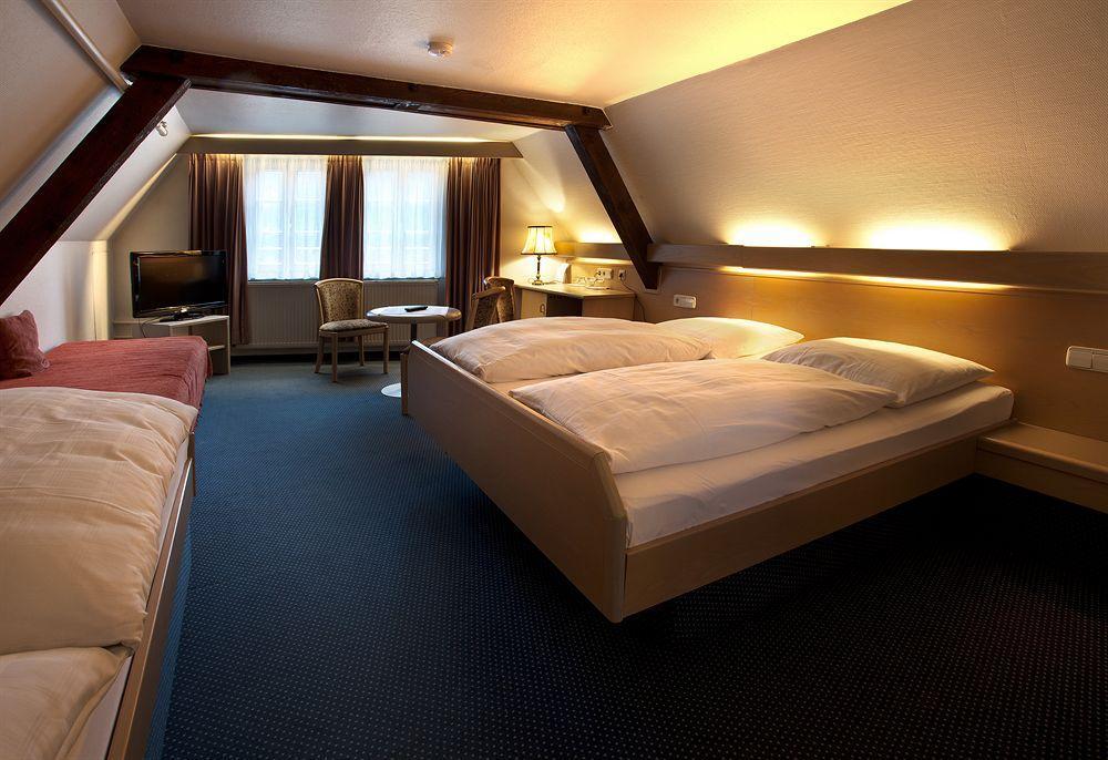 Hotel Scholl 슈바비슈할 외부 사진